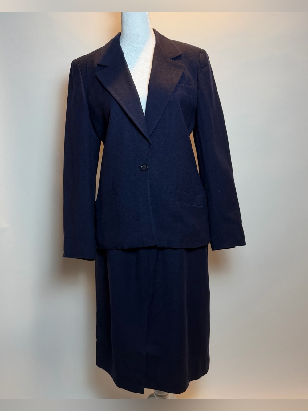 Vintage Dior Navy Single-Button Blazer and Coordinating Skirt 100%Wool